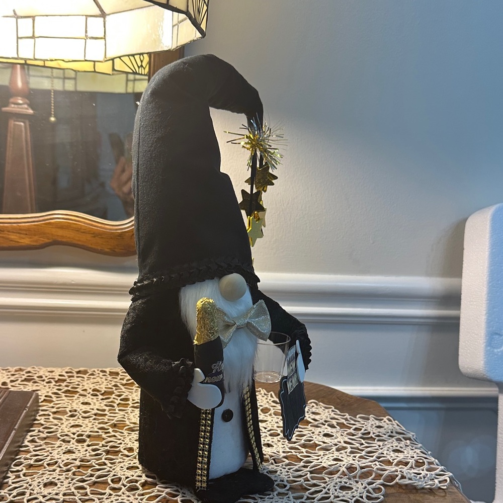 Elegant New Year Gnome with Black and Gold Details - Picture 2 of 7